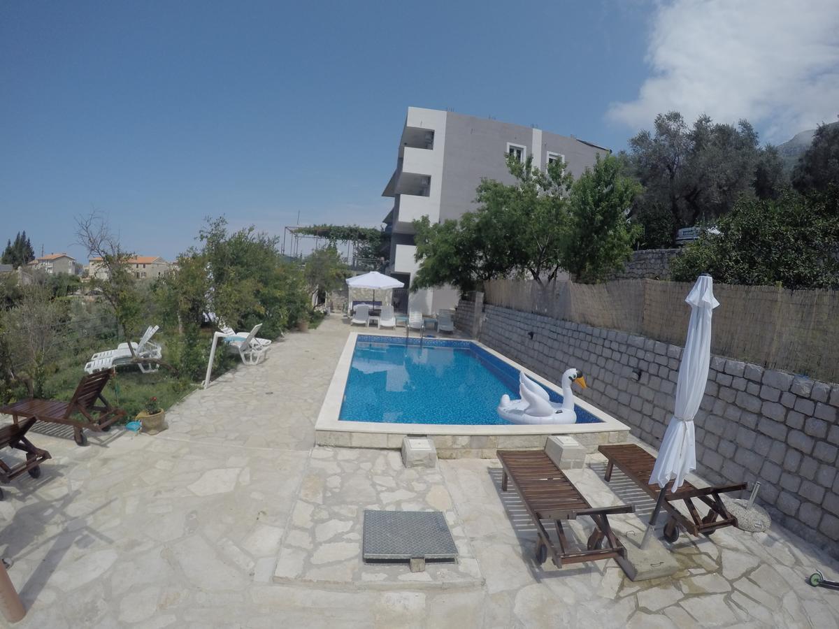 Apartments Djedovic 2 Petrovac Exterior foto